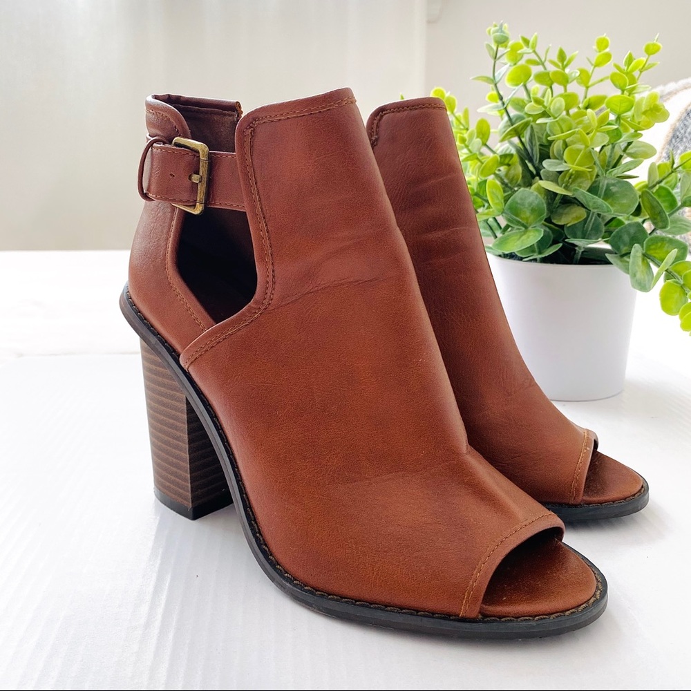 Open Toe Heels - Picture 2 of 5
